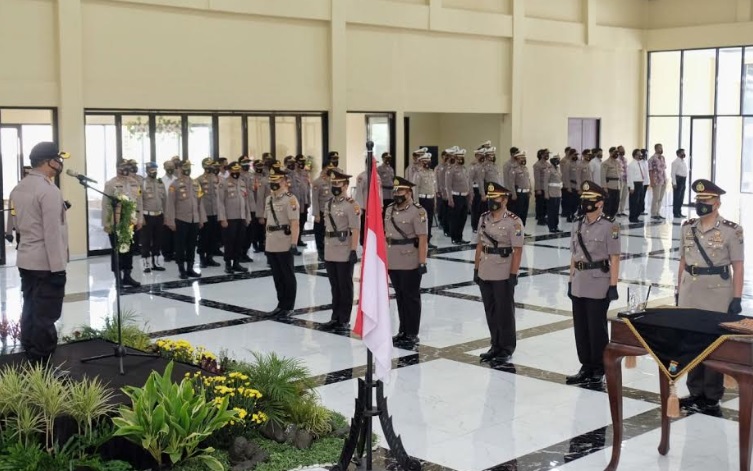 Sertijab sejumlah perwira Polresta Sidoajro.