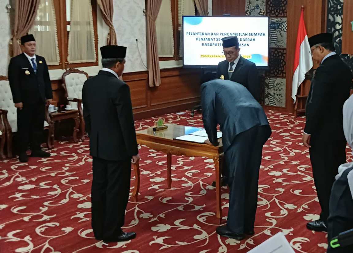 Pelantikan Pj. Sekdakab Pamekasan