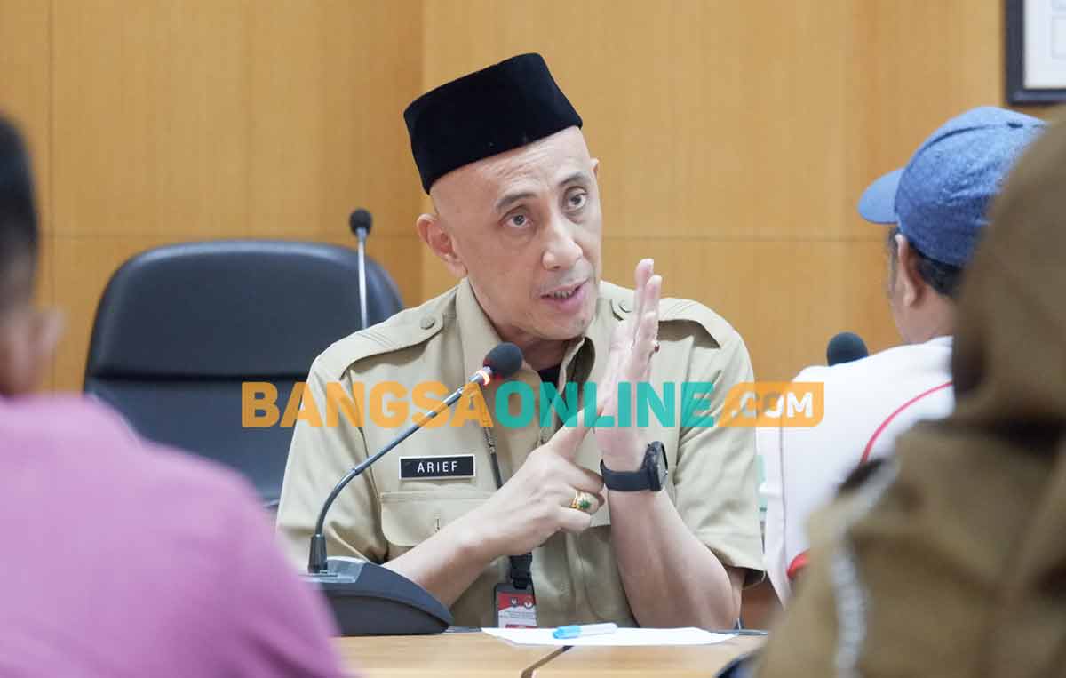 Pj Bupati Bangkalan, Arief Moelia Edie. Foto: AHMAD FAUZI/BANGSAONLINE