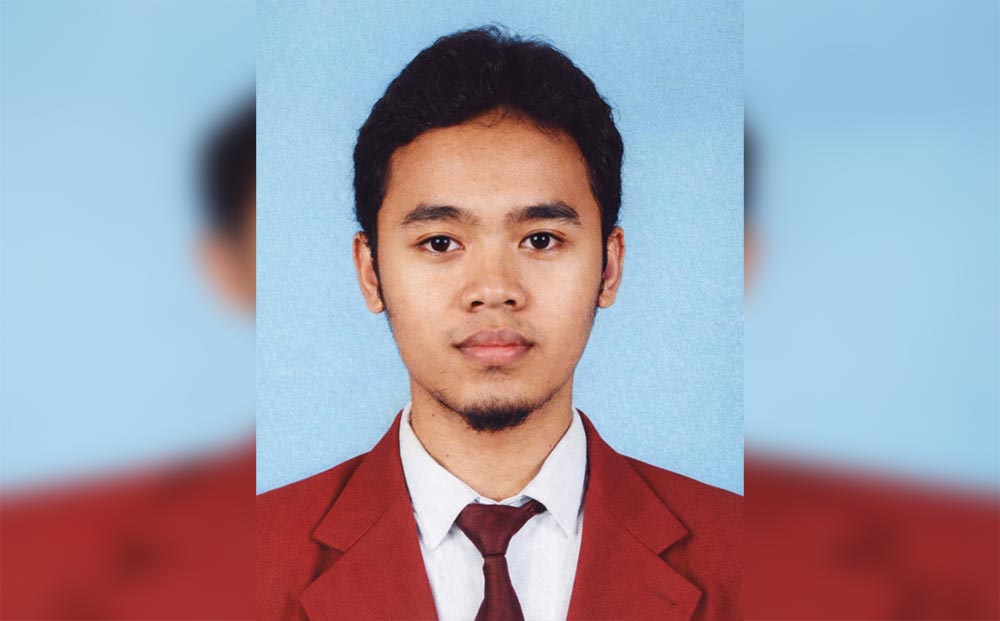 Distri Adi Setiawan.