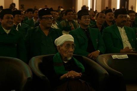 KH Maimun Zubair. Foto: detik.com