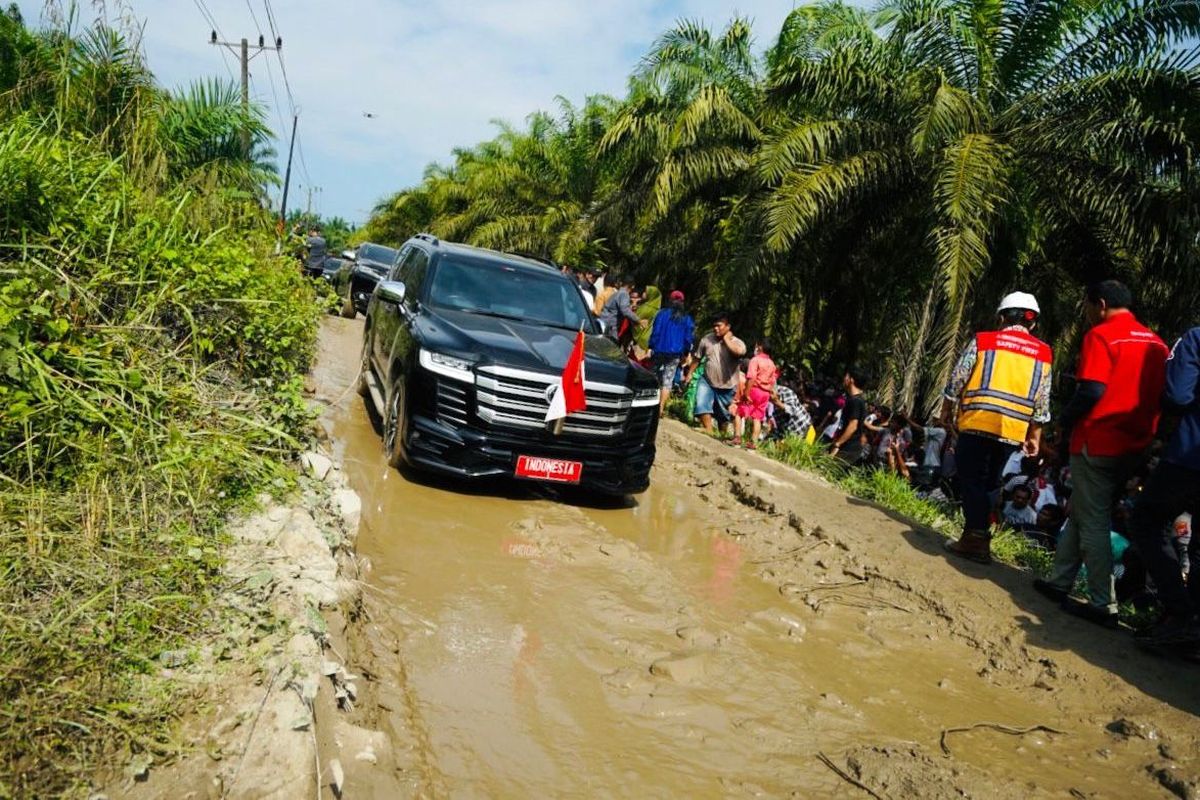 Pemerintah Pusat Anggarkan Rp 327 Triliun untuk Perbaiki Jalan Rusak di Seluruh Daerah. Foto: Ist