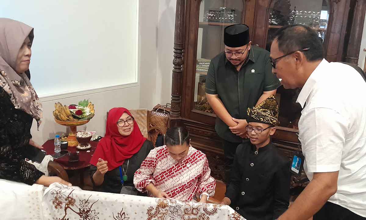 Komisi VII DPR RI saat kunjungan kerja ke KEK Singhasari.