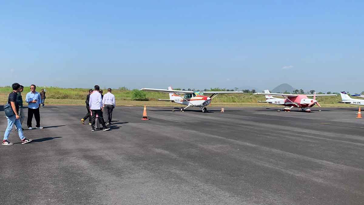 Bandara Notohadinegoro, Jember.