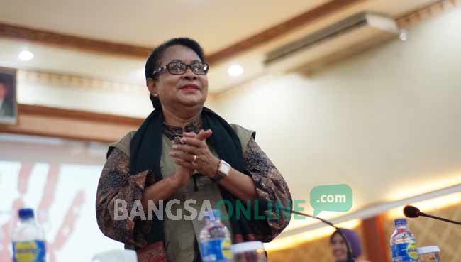 Menteri Pemberdayaan Perempuan dan Perlindungan Anak (PPPA), Yohana Susana Yambise. foto: rony suhartomo/ BANGSAONLINE