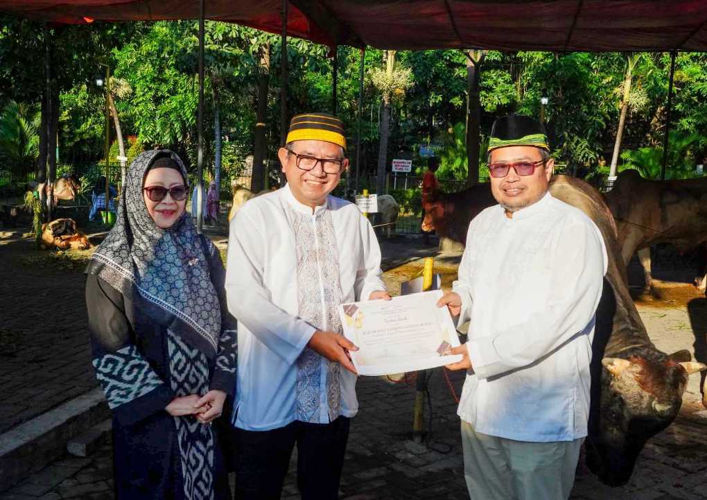 Petrokimia Gresik Salurkan Hewan Kurban Senilai Total Rp1,5 Miliar untuk Warga Sekitar