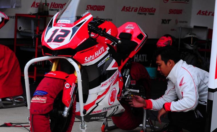 Tips rawat motor balap ala AHRT.