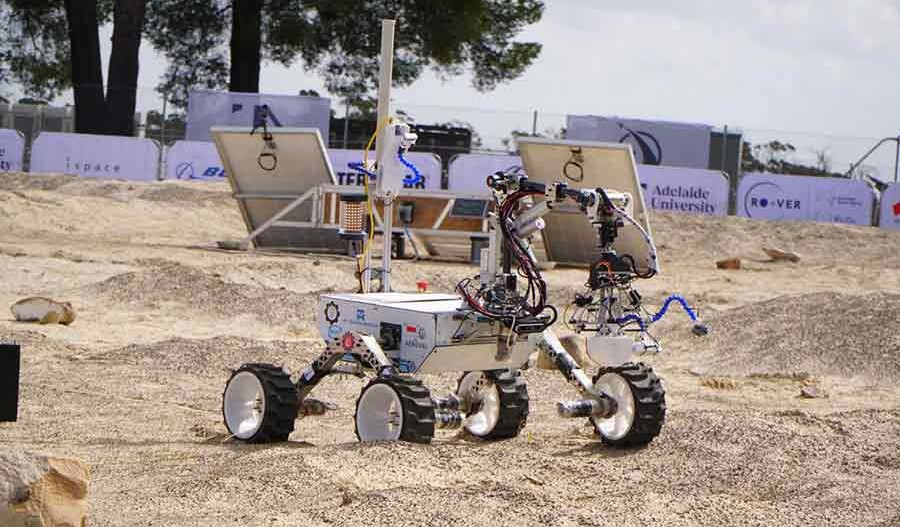 Robot rover Aeroval dari Tim Rival beroperasi di medan simulasi eksplorasi Bulan pada ajang Australian Rover Challenge (ARCh) 2026 di University of Adelaide, Australia. (Ist)