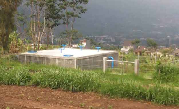 Tandon air yang tidak berfungsi. 