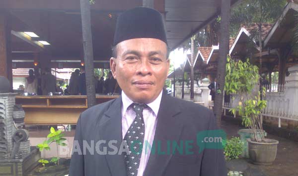 Kepala Dispendik, Mahin, Spd. foto: syuhud/ BANGSAONLINE