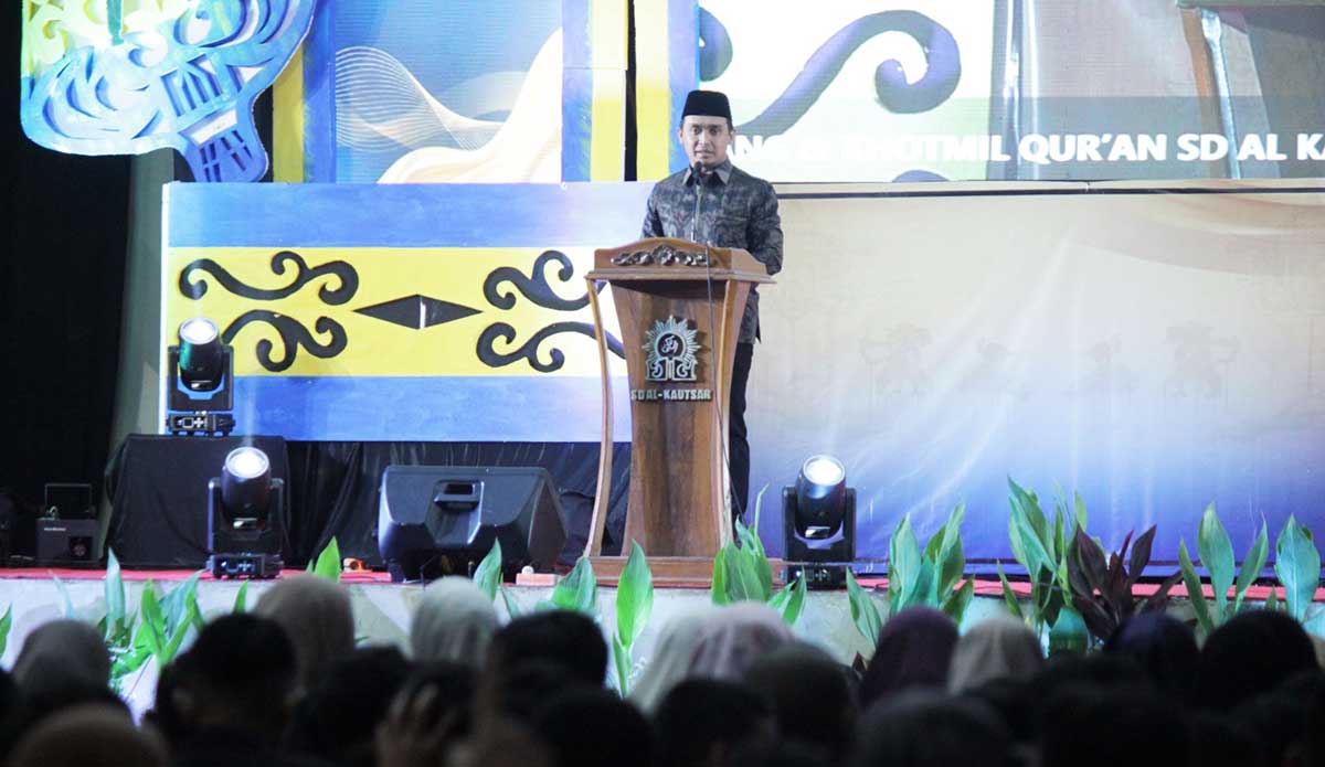 Wali Kota Pasuruan ketika memberi sambutan.
