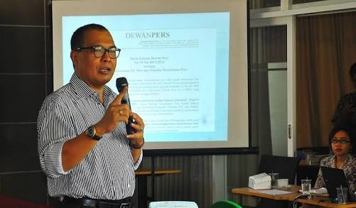 Ketua PWI Jatim Akhmad Munir. 