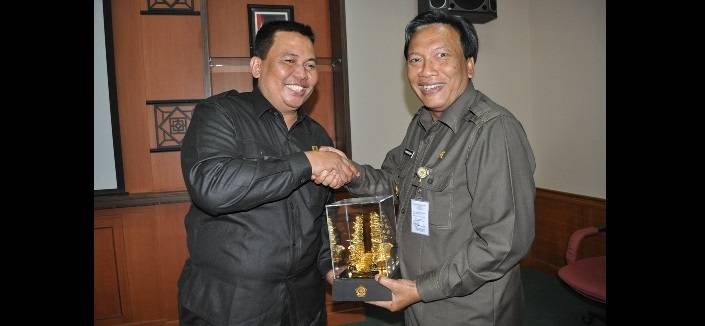 Kunjungi Gresik, DPRD Kudus Berguru Cara Dongkrak PAD