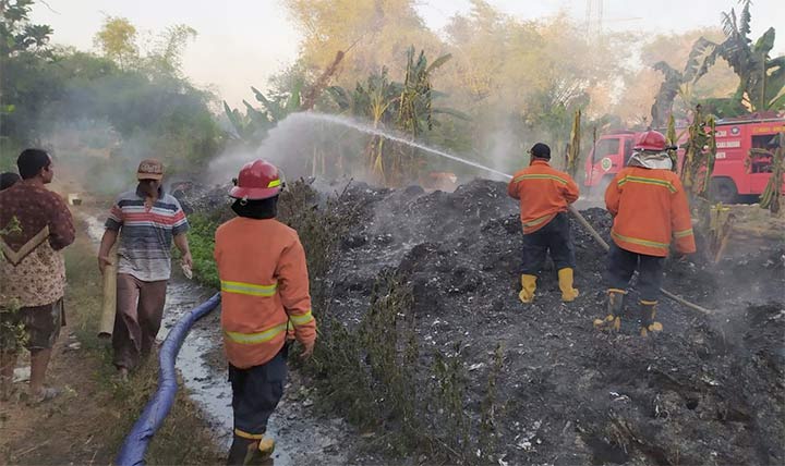 Limbah Karbon Milik Timan Terbakar