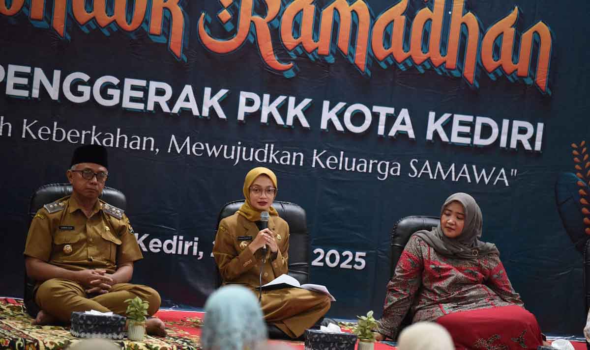 Wali Kota Kediri saat memberi sambutan. Foto: Ist
