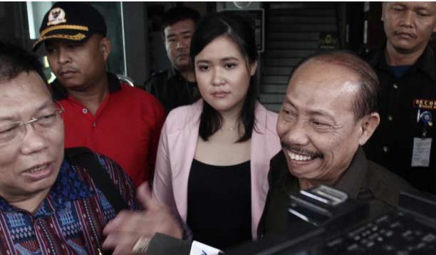 Jessica Kumala Wongso bersama Kuasa Hukumnya Yudi Wibowo Sukinto saat mengadu ke Komnas HAM. 