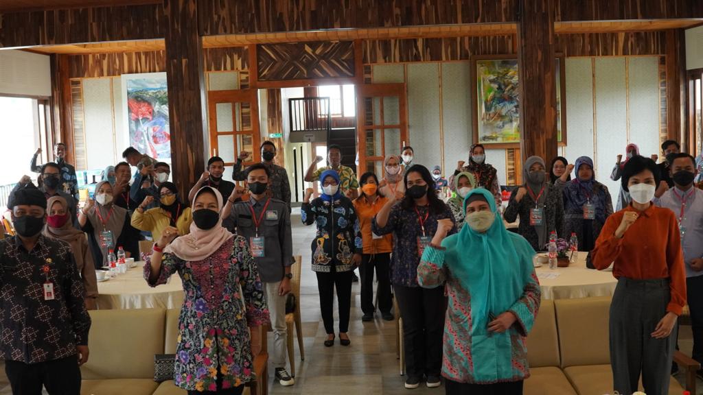 Peserta pelatihan digitalisasi branding, pemasaran, dan penjualan pada desa wisata, homestay/pondok wisata, kuliner, souvenir, dan fotografi.