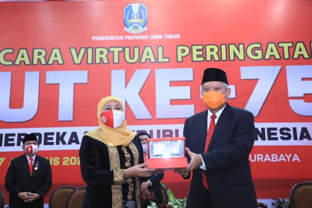 Terkesan Desain Uang Baru Pecahan Rp 75 Ribu, Gubernur Khofifah: Indonesia Banget