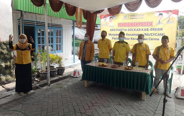 DPD Golkar Gresik saat menggelar Muscam di Cerme. foto: ist.