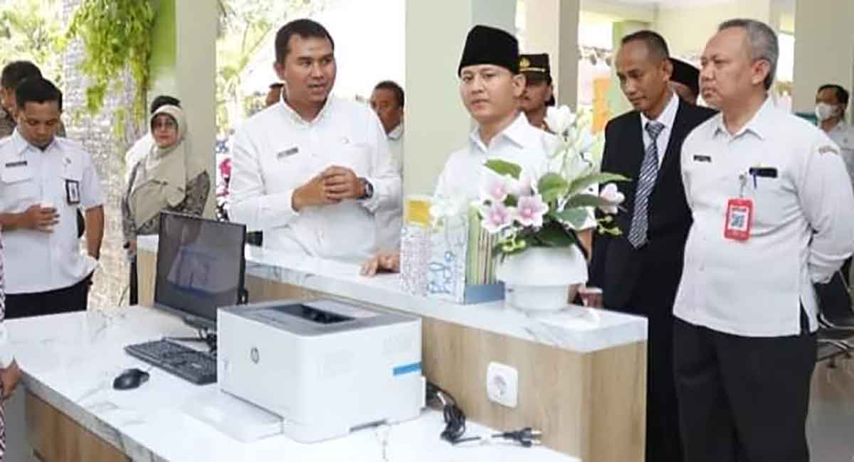 Bupati Trenggalek, Moch. Nur Arifin, saat berada di RSUD Panggul.