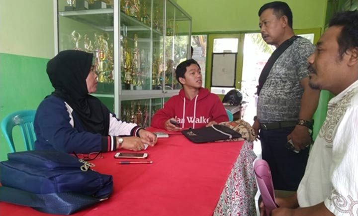 Wali Murid yang protes sistem PPDB ke SMPN 3 Gedeg.