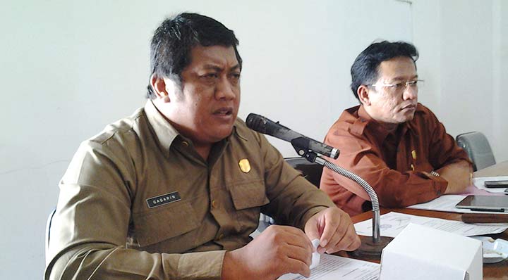 Gagarin dan Ronny, dalam sebuah kesempatan. foto: YUNIARDI S/ BANGSAONLINE