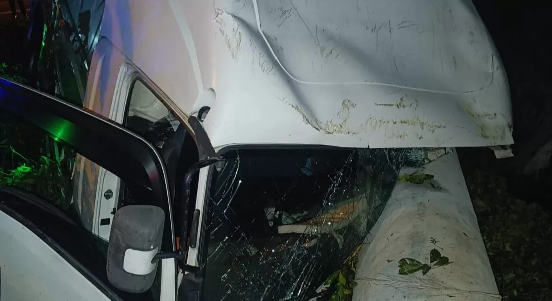Kondisi truk muatan 25 ton usai mengalami laka