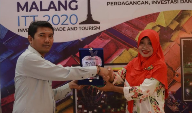 Stand Disparbud Pamekasan Jadi yang Terbaik ke-3 dalam ITT 2020 di Malang