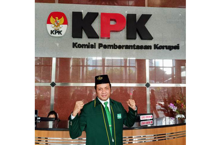 Penulis di Gedung KPK. foto: ist.