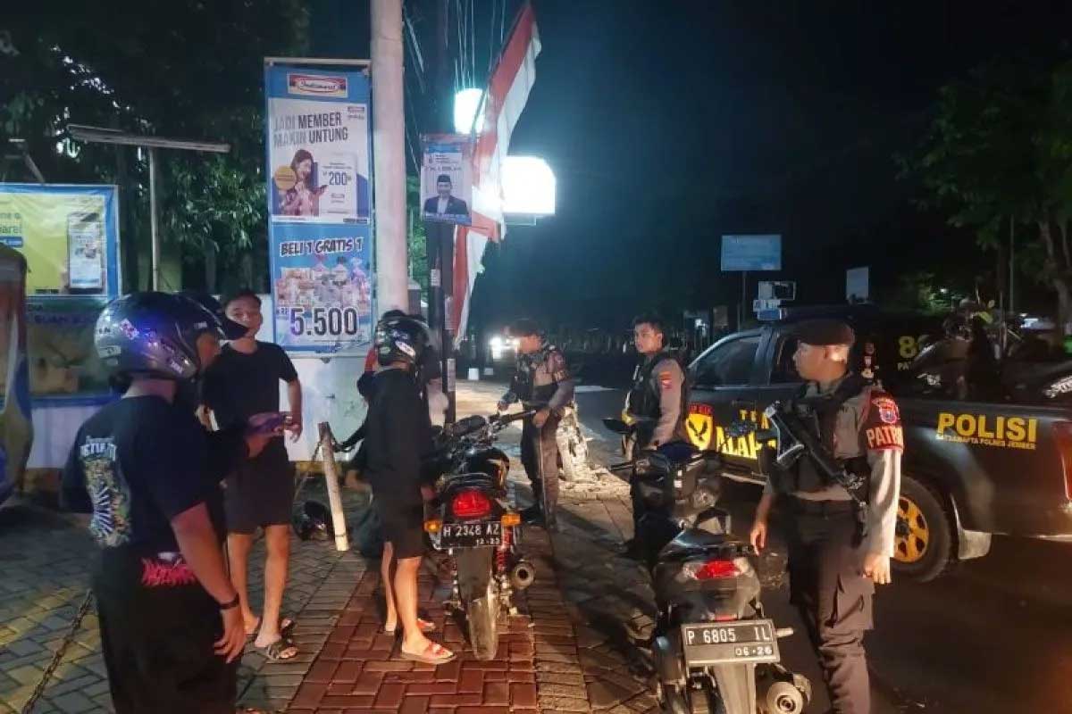 Cegah Balap Liar dan Miras, Polres Situbondo Giatkan Patroli