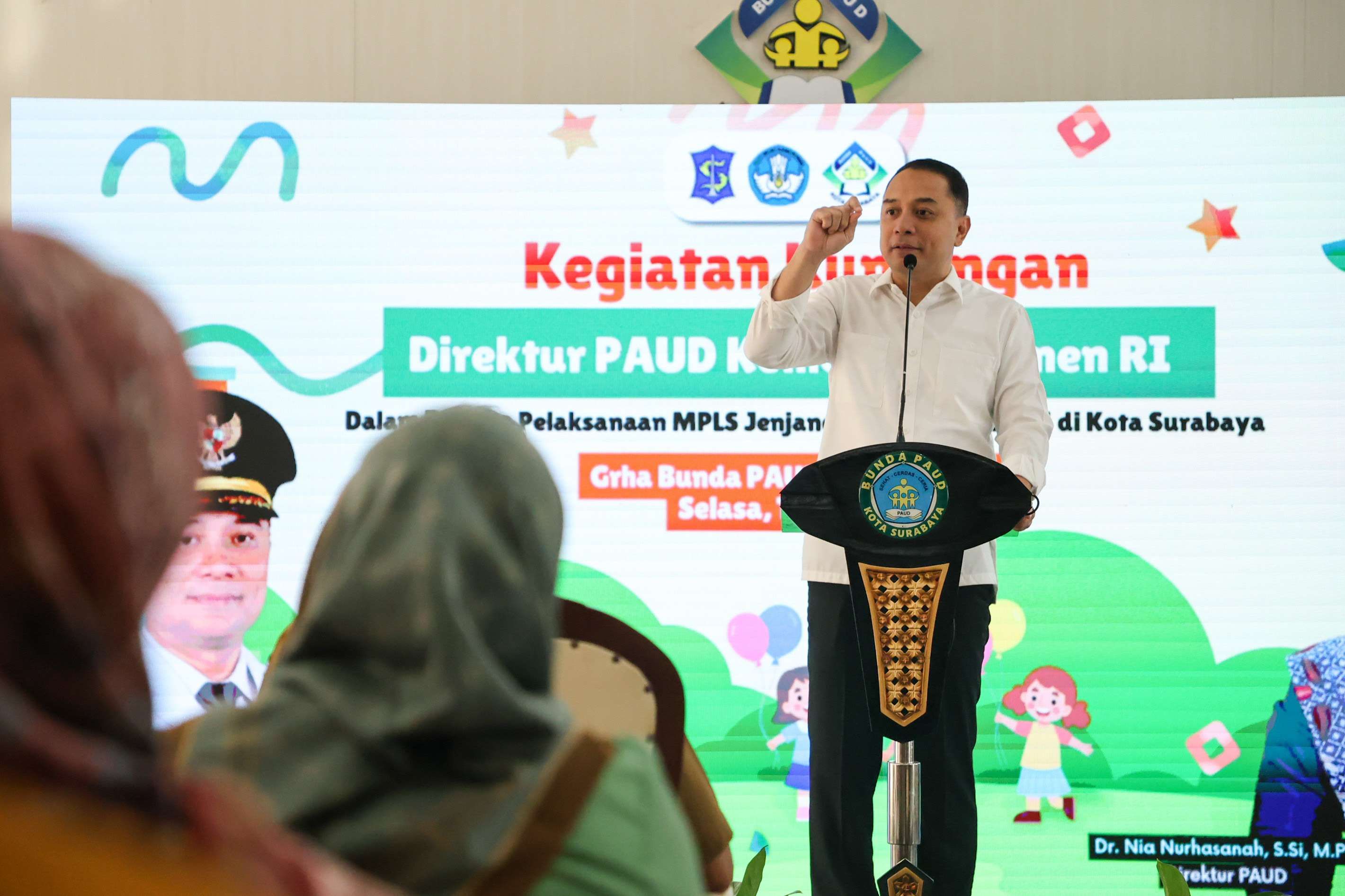 Walikota Eri Cahyadi saat memberikan sambutan di TK-KB-TPA Negeri Bung Karno, Graha Bunda PAUD, Selasa (15/7/2025).
