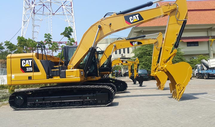 Empat unit eskavator baru untuk mendukung normalisasi.