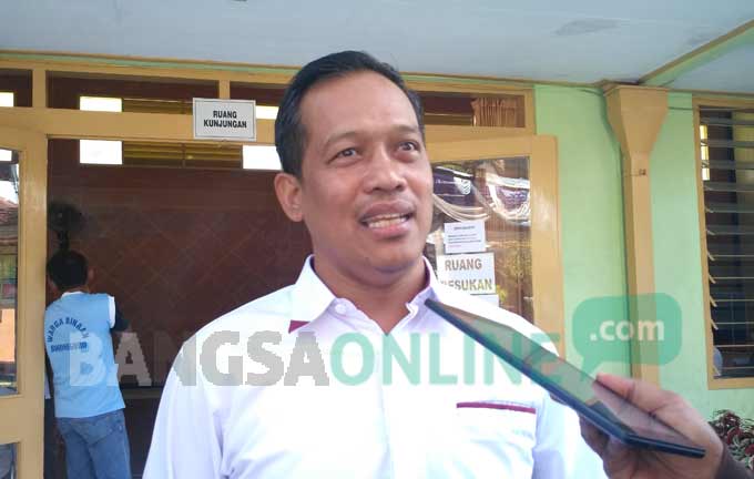Jumadi, Kepala Lapas Kelas IIA Bojonegoro. foto: EKY NURHADI/ BANGSAONLINE
