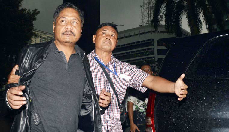 Budi Supriyanto saat tiba di kantor KPK. foto: detik.com