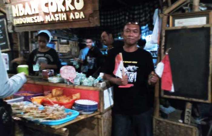 Warung Mbah Cokro, Mangkalnya Penggila Diskusi Seni dan Sastra