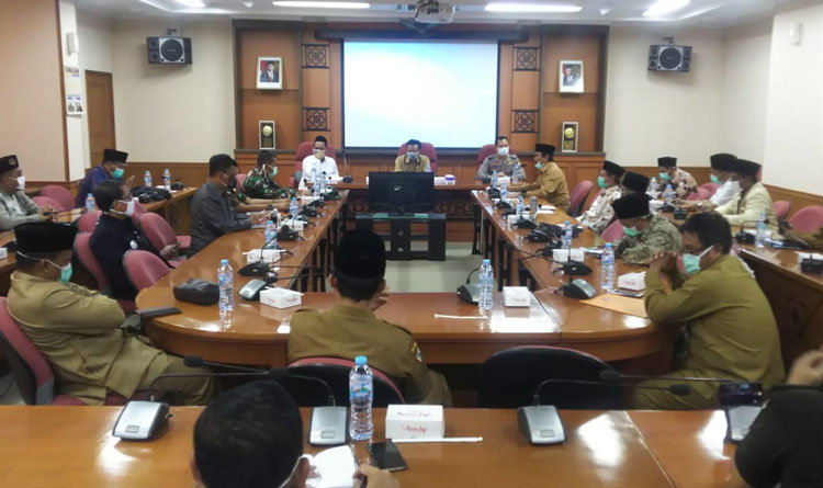 Cegah Sebaran COVID-19, Bupati Sambari Perintahkan Kades Sisir Warga dari Luar Kota