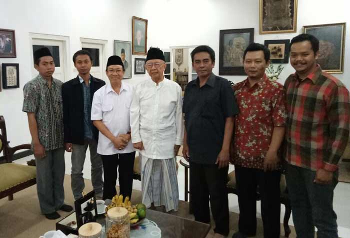 Jelang Pilgub Jatim, Cak Nur Sowan ke Gus Solah