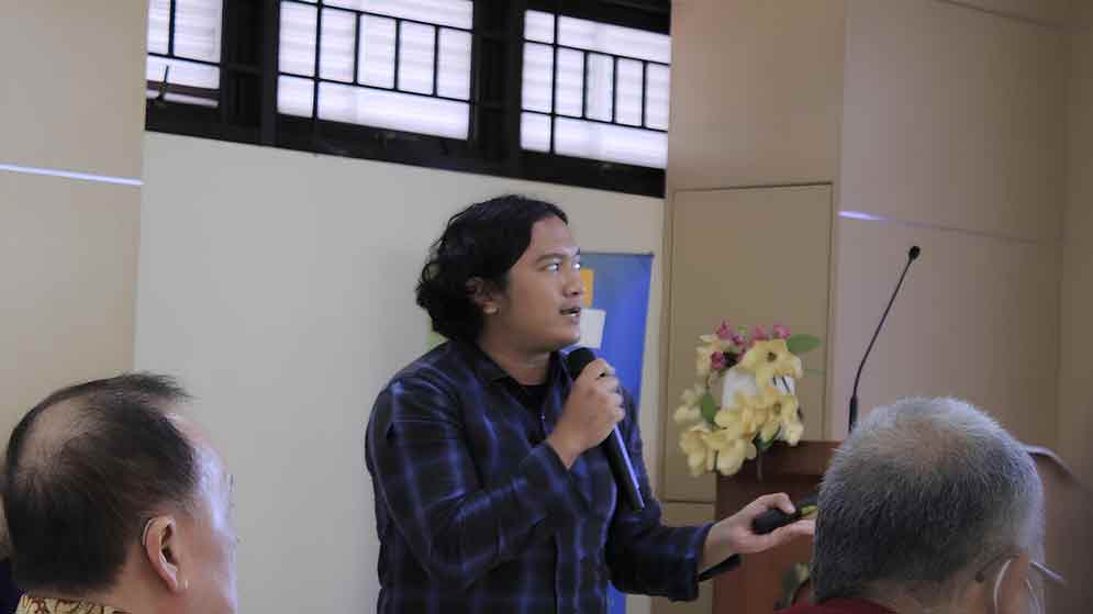 Mahasiwa ITS Riva Rizkiana Ramadhani berhasil menjuarai kompetisi inovasi dan entreprenuer semikonduktor yang digelar ITS bersama ASU. (Ist)