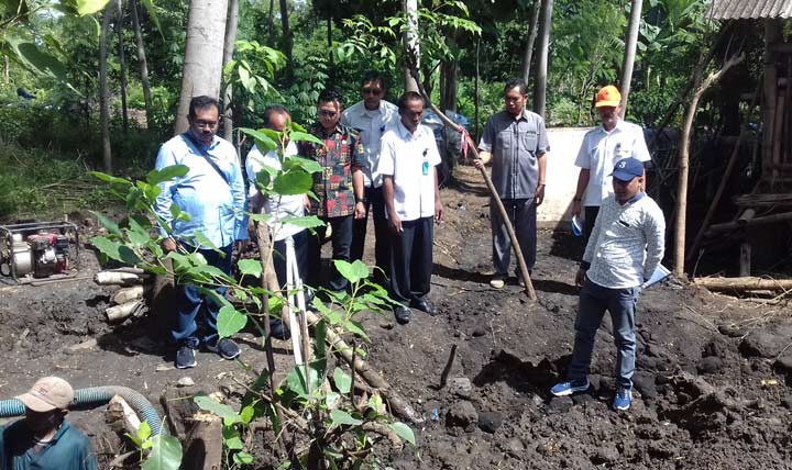 Komisi II DPRD Kota Probolinggo melakukan inspeksi mendadak (Sidak) di PDAM Kota Probolinggo.