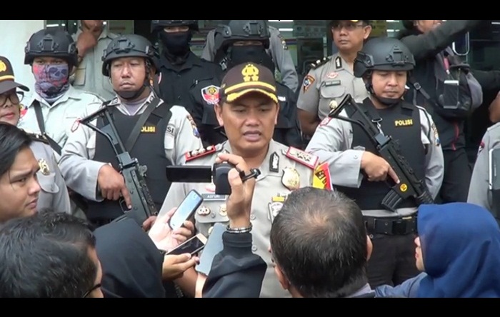 Kapolresta Malang AKBP Asfuri saat konpers kepada sejumlah wartawan.