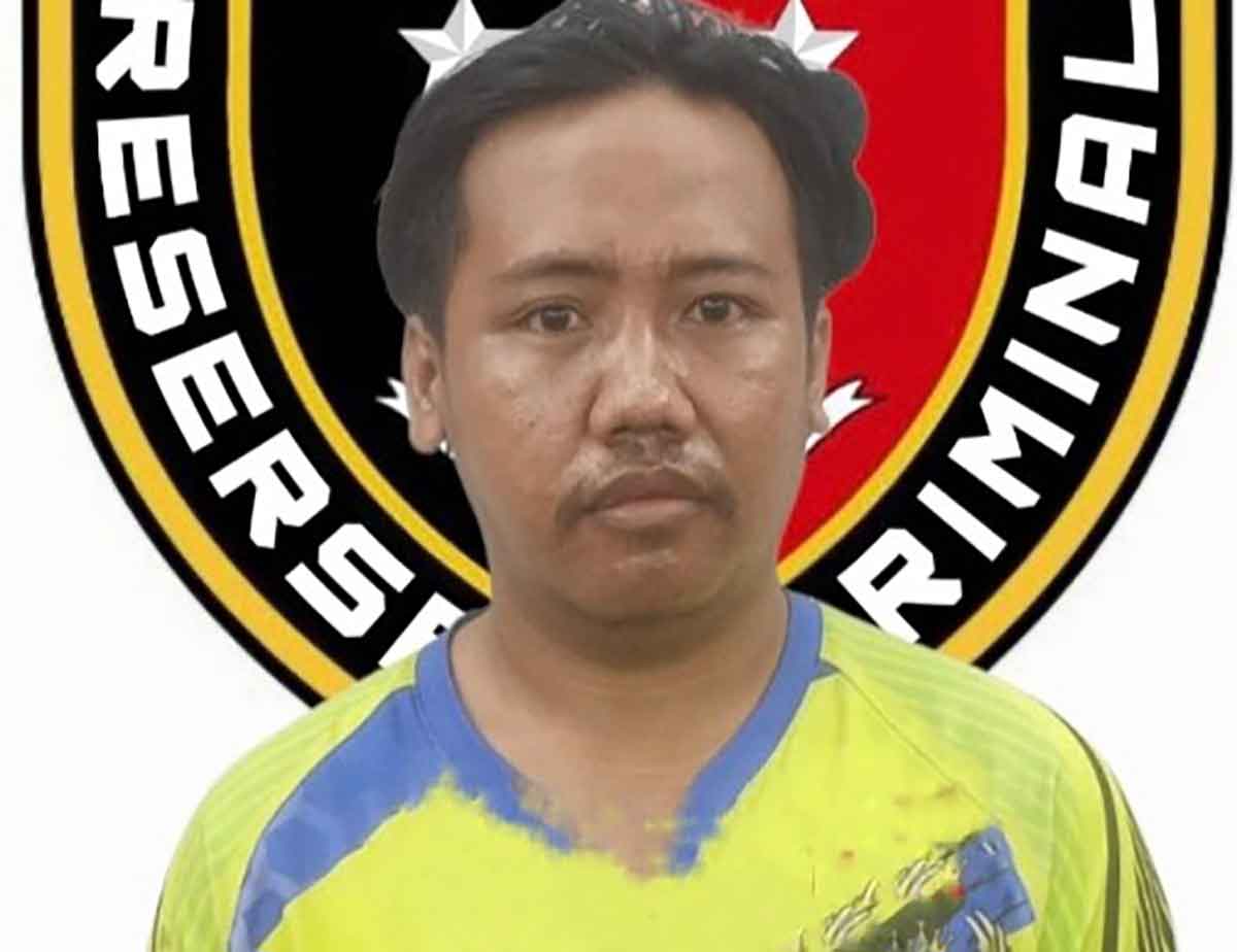 Pelaku pencurian Handphone berinisal AJ (22) warga Keputih, Surabaya.