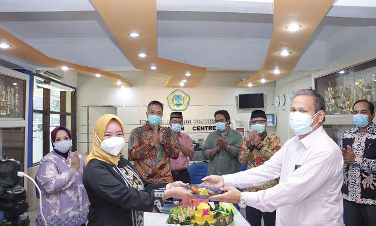 Peduli Dampak Covid-19, Unitomo Surabaya Bebaskan Uang Gedung bagi Mahasiswa