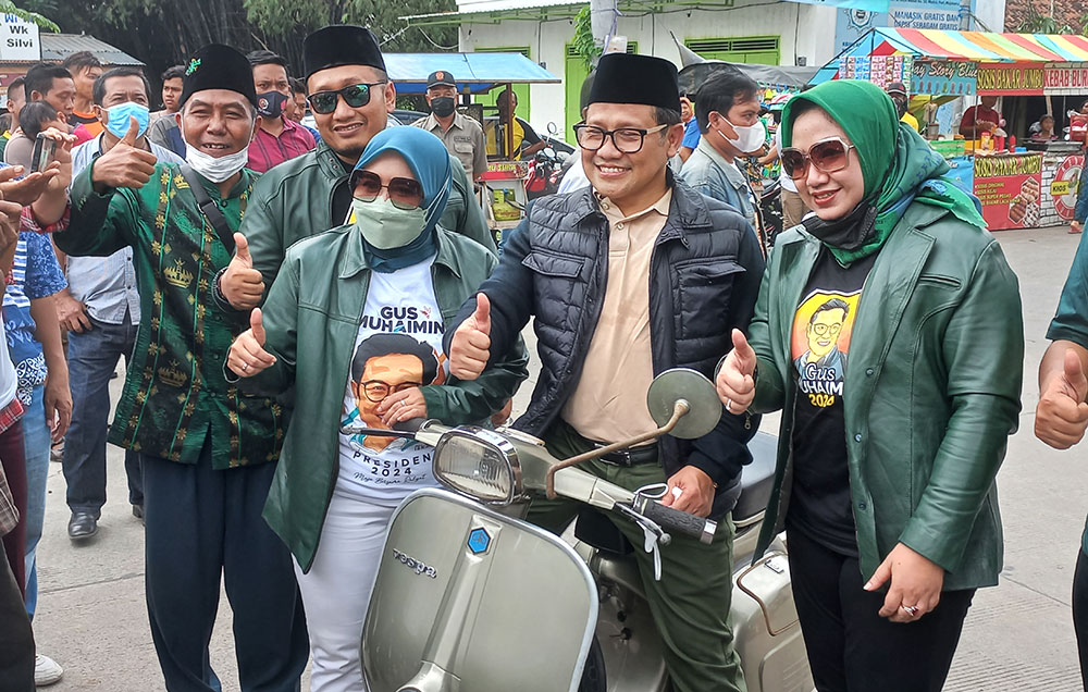 Kunjungi Pengrajin Sepatu di Mojokerto, Muhaimin Ajak Masyarakat Cintai Produk Lokal