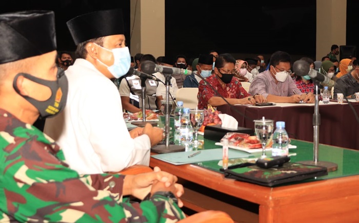 Wali Kota Pasuruan, Dandim 0819, dan Kapolres Pasuruan Kota menggelar rapat koordinasi (rakor) di Gedung Kesenian Dharmoyudho Kota Pasuruan, Sabtu (24/4/2021).