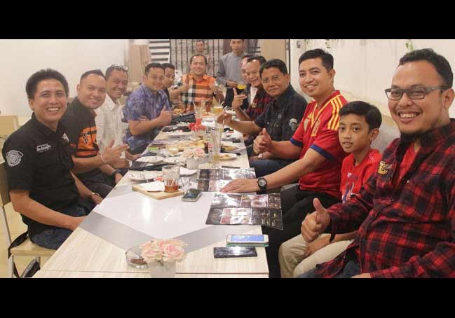 Kapolres AKBP Wahyu Sri Bintoro saat pertemuan dengan GRC Gresik.