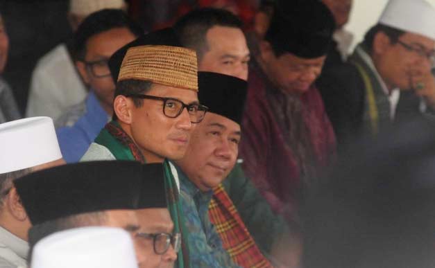 Sandiaga Uno bersama DPW DKI PKB dan para petinggi partai saat mendeklarasikan bakal calon Gubernur DKI Jakarta, Kamis (25/8). foto: merdeka.com
