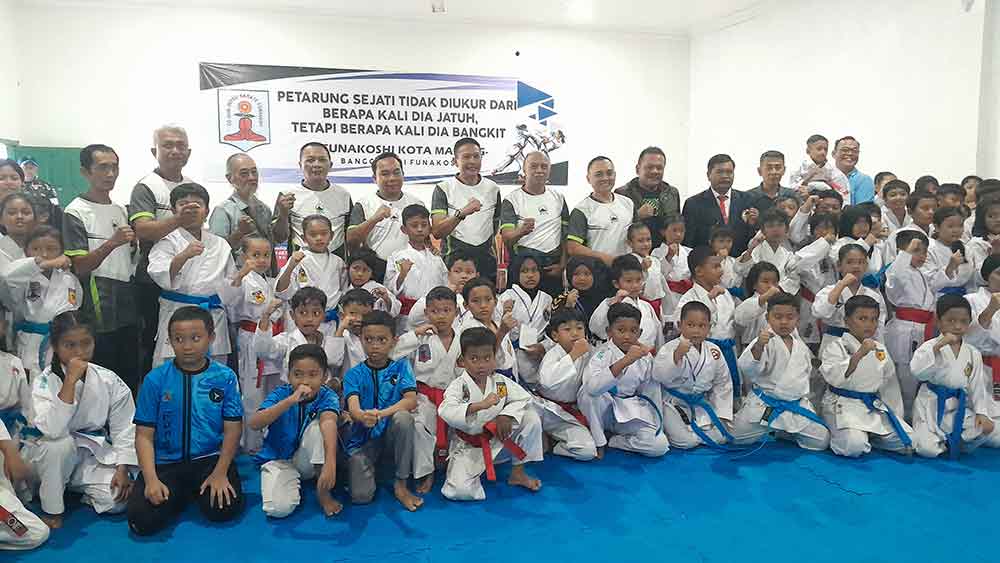 Para peserta Festival Karate Champion Piala Dandim 0833 Kota Malang. Foto: Dadang/Bangsaonline.