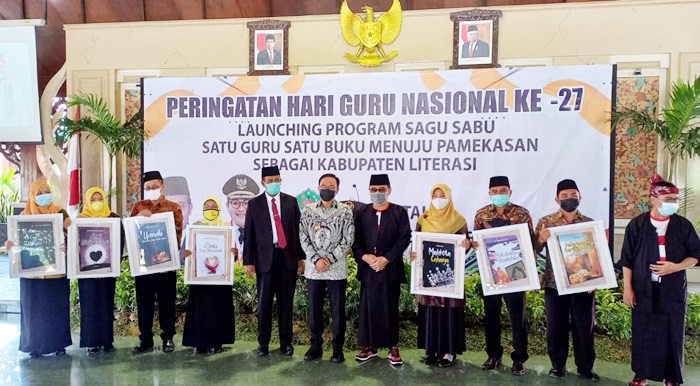 Launching Program Satu Guru Satu Buku (Sagu-Saku) Menuju Pamekasan Kabupaten Literasi Tahun 2022.