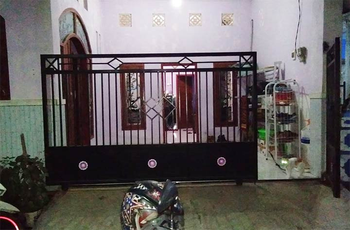Rumah korban.