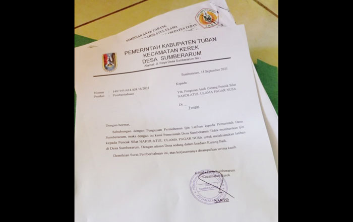 Surat penolakan pemberian izin dari Pemdes Sumberarum kepada PSNU Pagar Nusa yang ditandatangani kepala desa setempat.